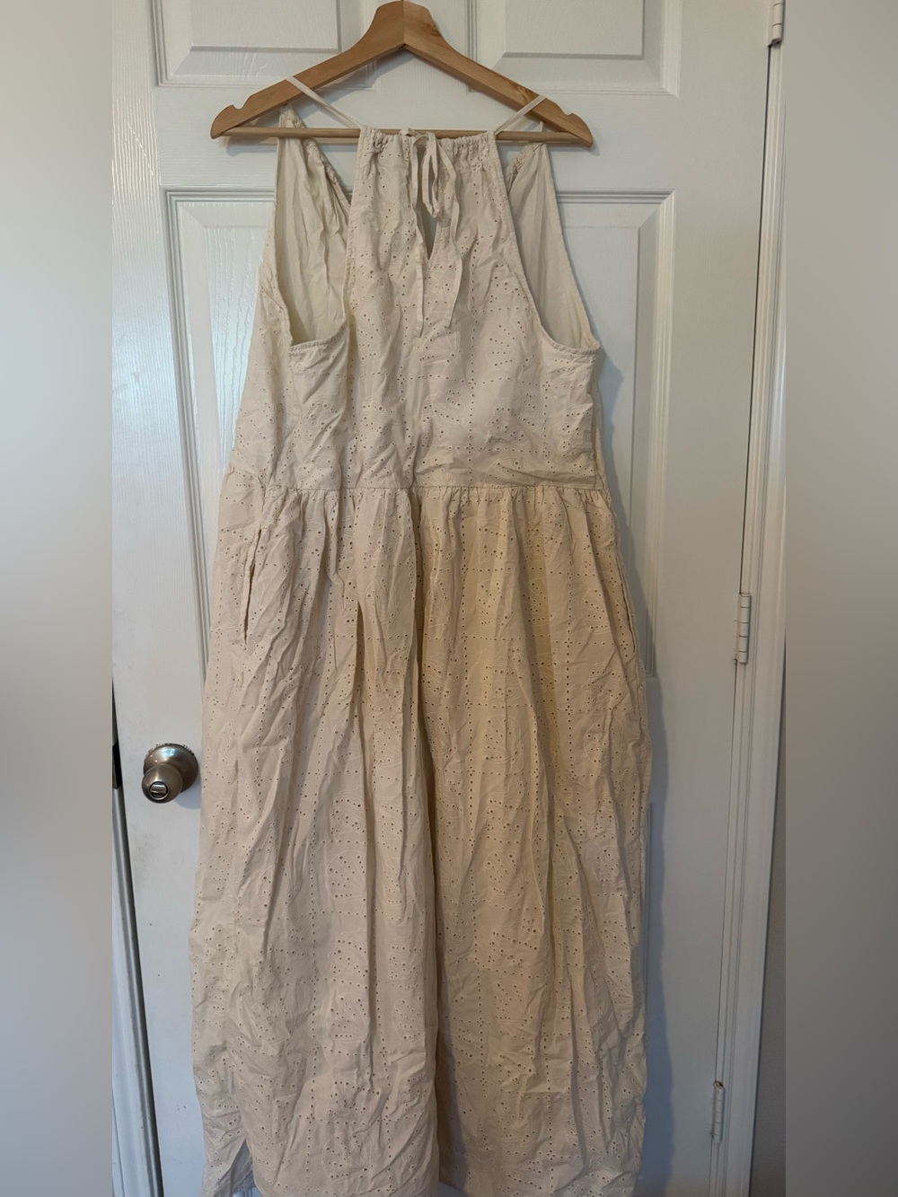 Universal Thread Cream Eyelet Maxi Dress - Picture 6 of 7